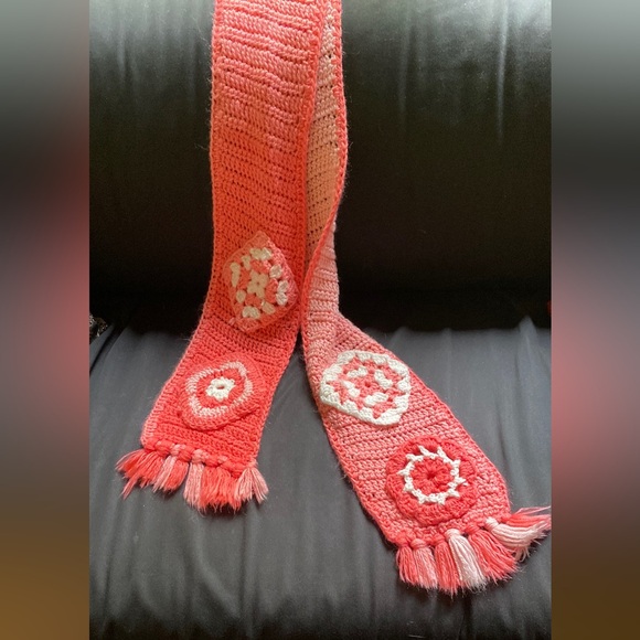 Hand knitted orange, scarf. Beautiful colors! - Picture 6 of 7